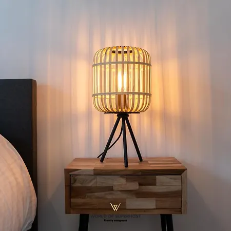 Bright Near The Sea And The Marina 아파트 *